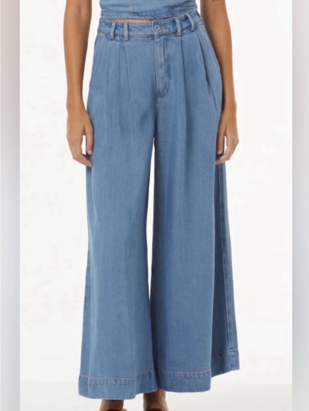 YFB Young Fabulous and Broke Calvin Crop Wide Leg Trousers Soft Jeans size Small